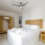 Caleta Homes - Pompidou