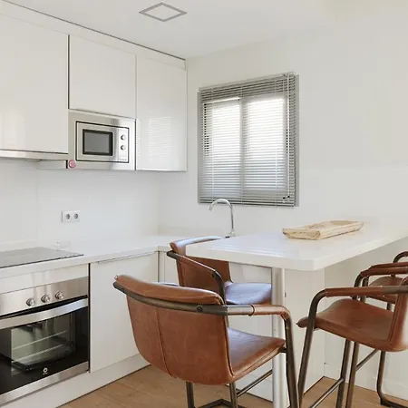 Caleta Homes - Pompidou مالقة