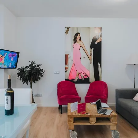 Caleta Homes - Pompidou مالقة