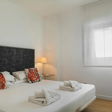 Caleta Homes - Pompidou شقة مالقة